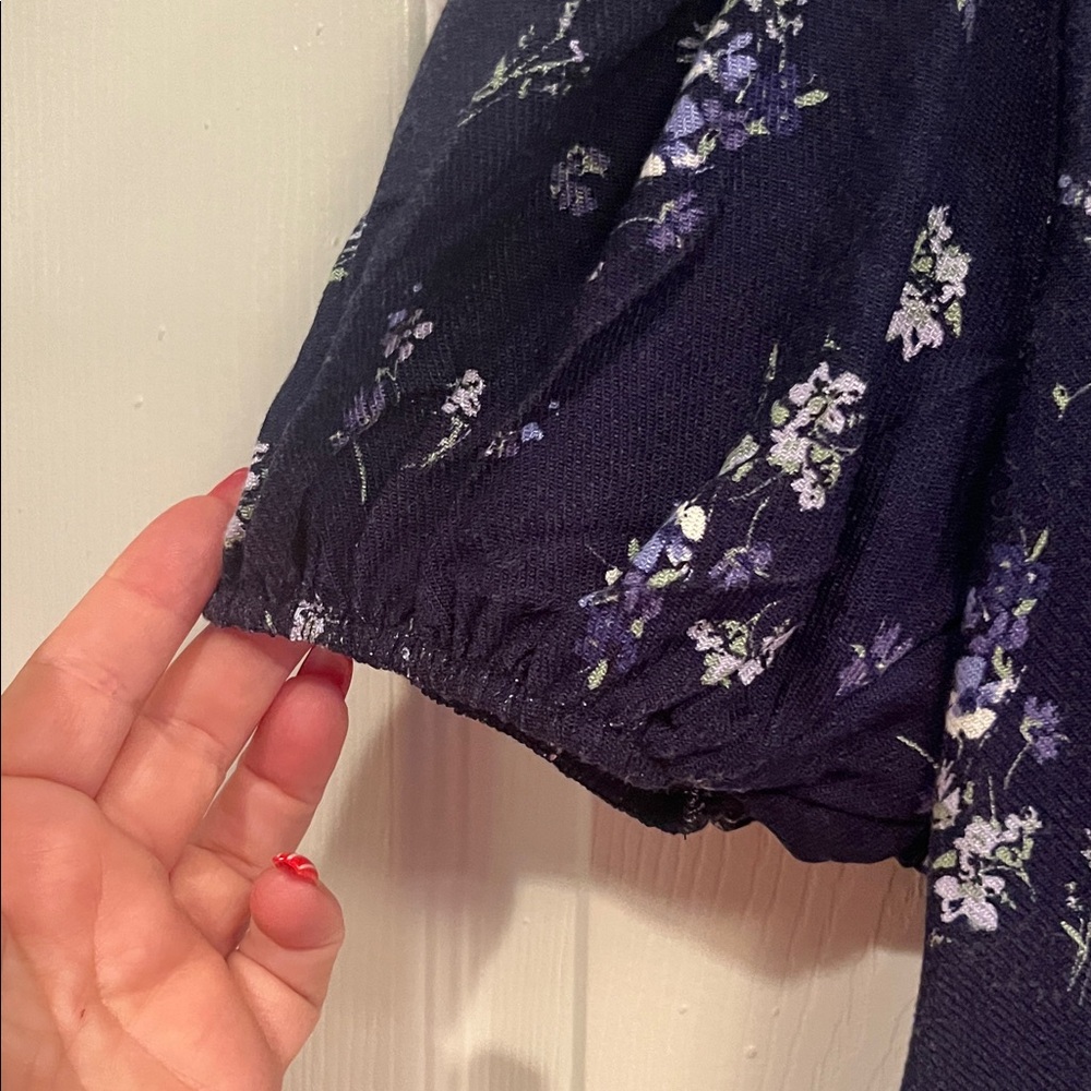 Sienna Sky Navy Floral Puff Sleeve Top - Picture 4 of 8